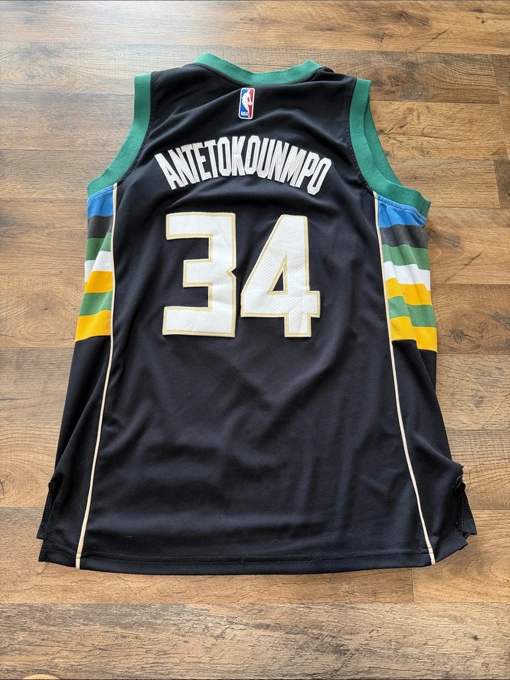 Milwaukee Bucks jersey  number 34 for player Giannis Antetokounmpo
